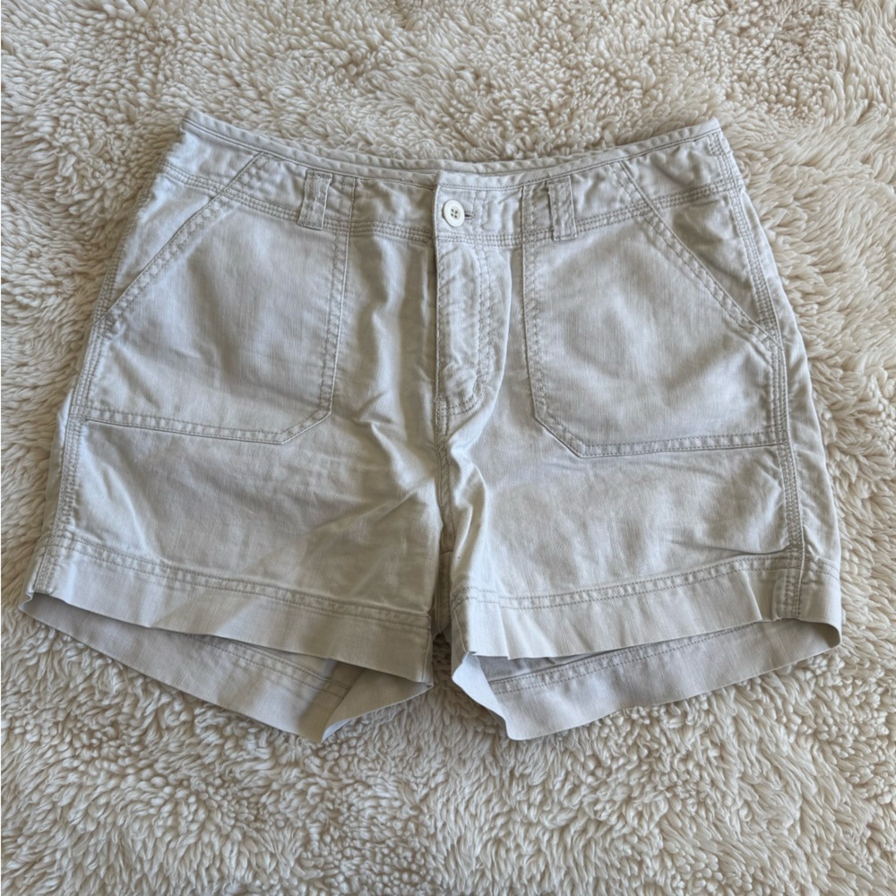 Maurices Cream Cargo Shorts with Belt Loops and Textured Fabric